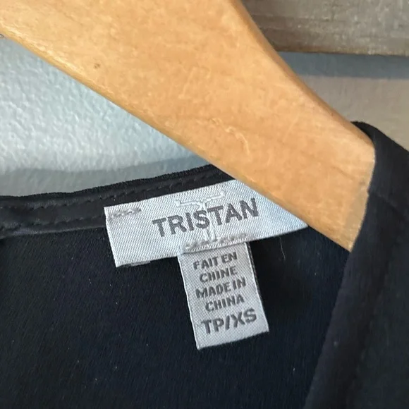 Tristan sleeveless top - Picture 8 of 10